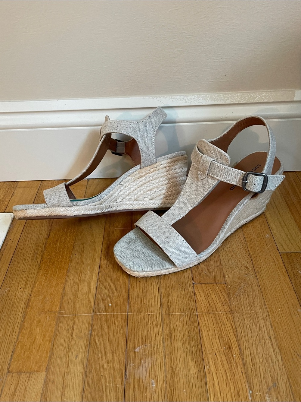 Wedge sandals - Picture 2 of 4